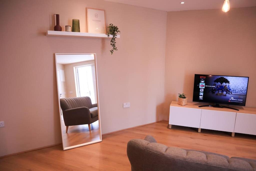 Modern Studio Apartment In Cashel Cashel  Exteriér fotografie